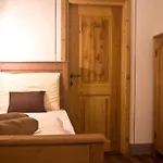 Contrada Beltramelli Apart Otel Villa di Tirano