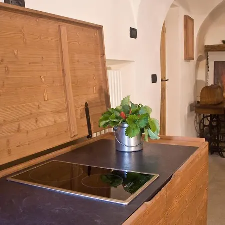 Lägenhetshotell Contrada Beltramelli Villa di Tirano