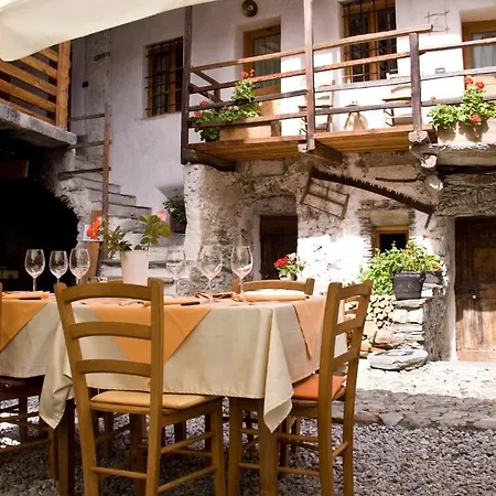 Contrada Beltramelli Villa di Tirano