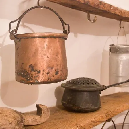 アパートホテル コントラーダ ベルトラメッリ Villa di Tirano